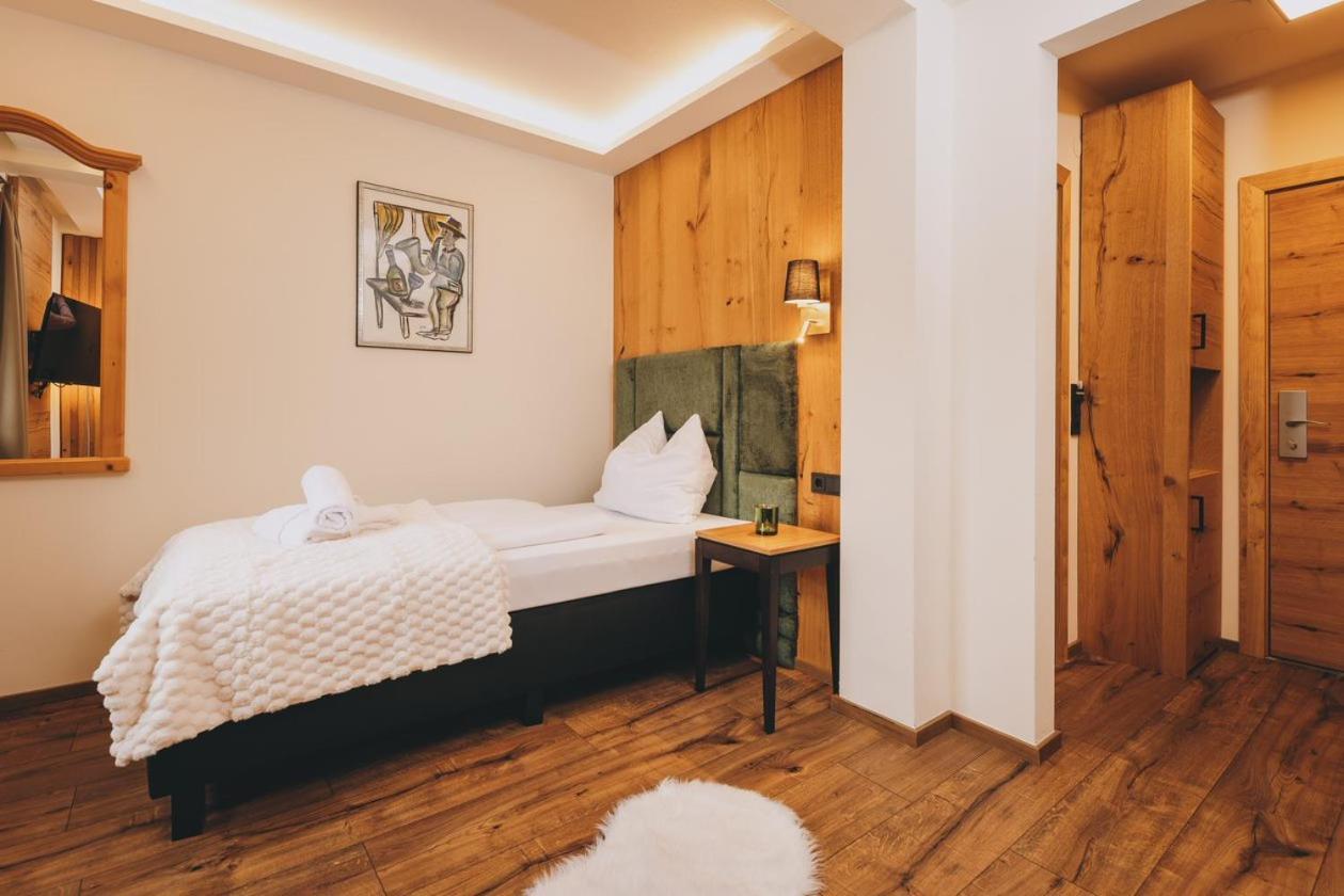 Hotel Gasthof Mitteregger - Beste Lage In Kaprun Extérieur photo